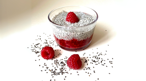 Pudding de chia aux framboises à la boisson végétale SOVI