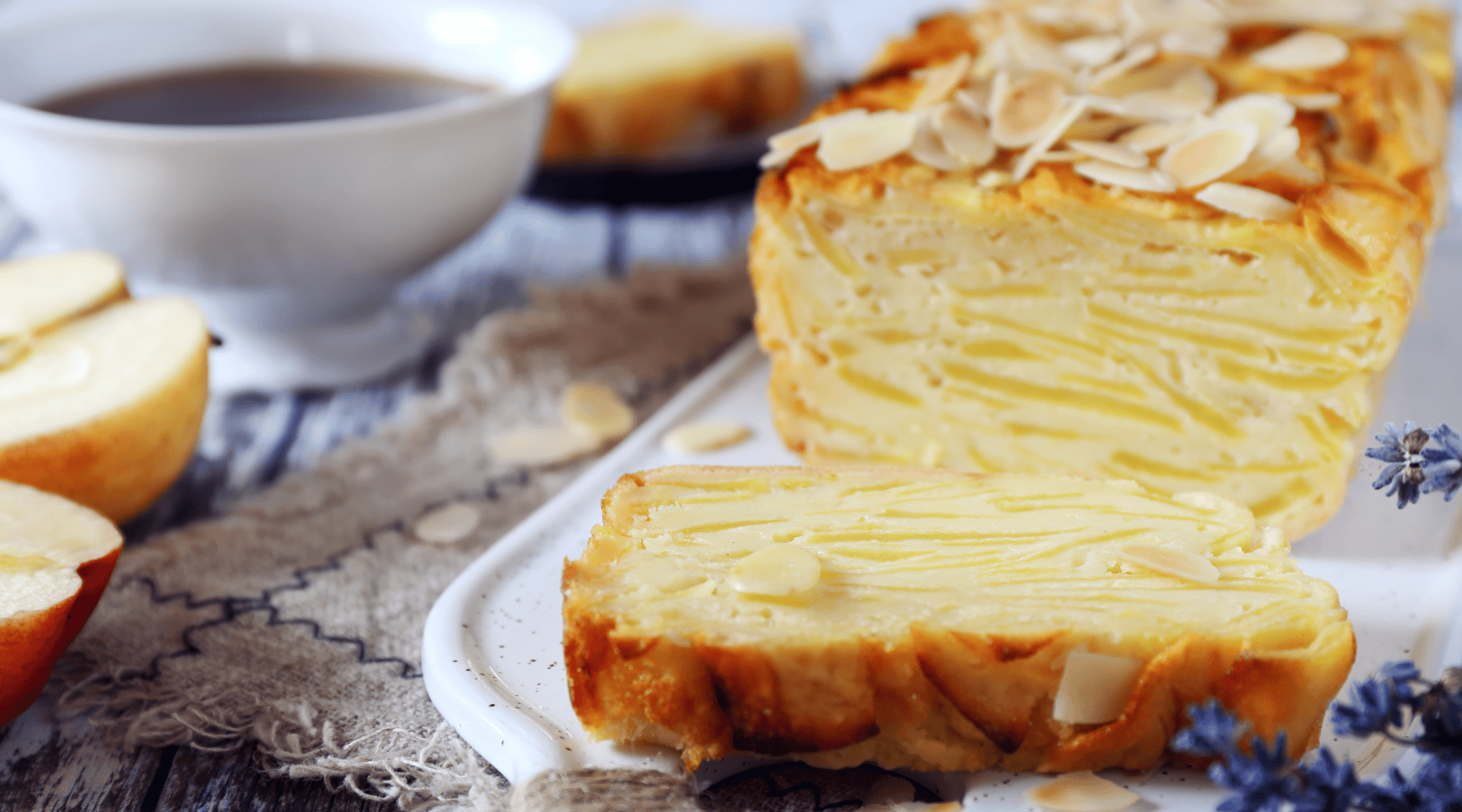 Gâteau invisible aux pommes : un dessert léger et fondant Image