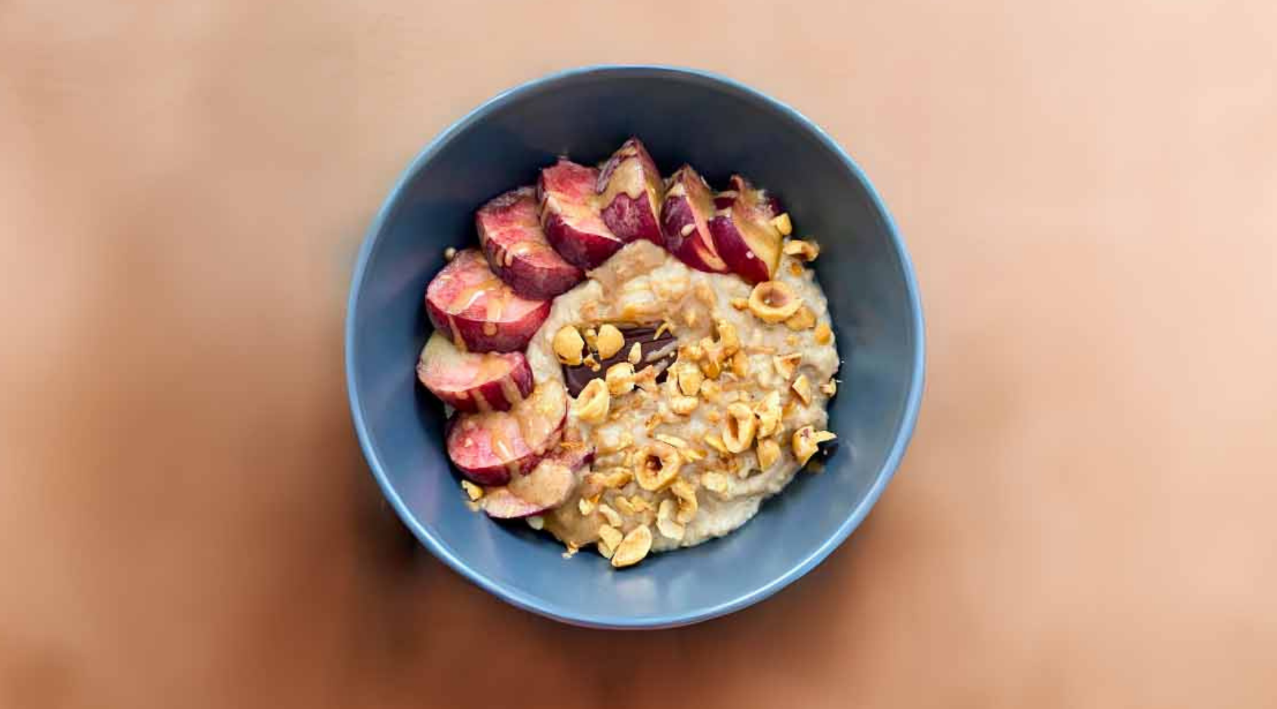 Recette porridge à la pêche et à la noisette à la boisson végétale SOVI Image